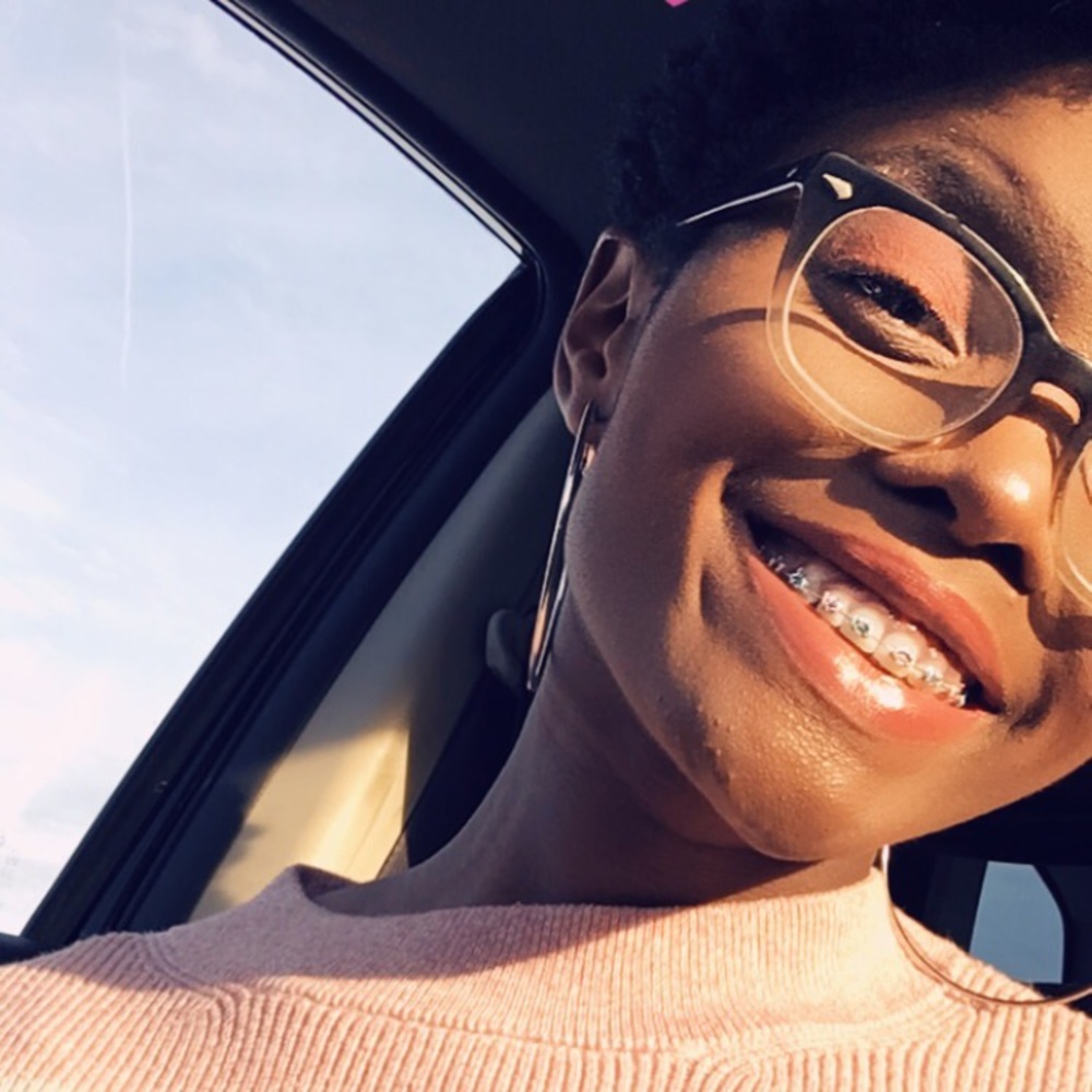Meet your Posher, Makayla.!